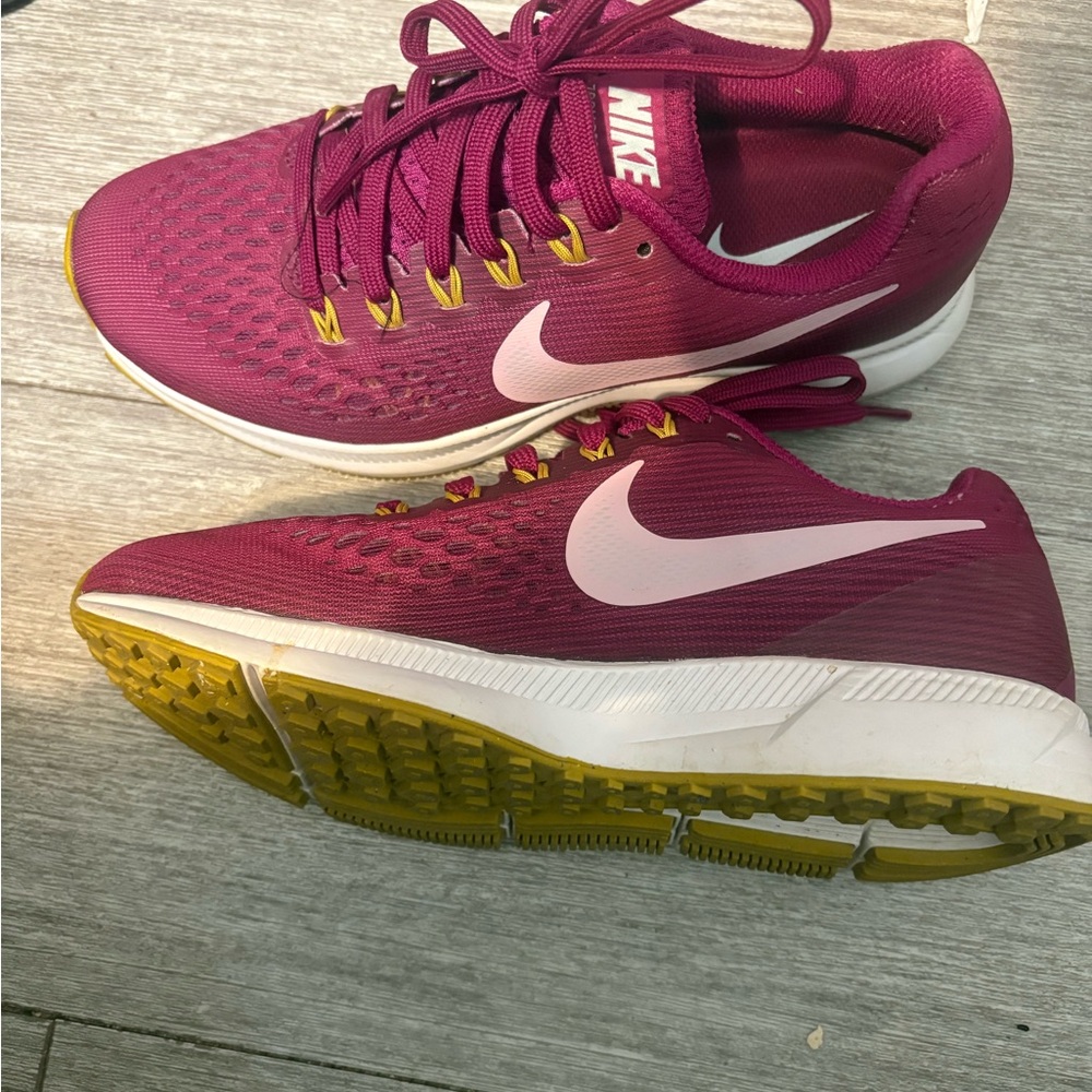 Nike Women's Magenta and Yellow Athletic Shoes size 6. Worn once.